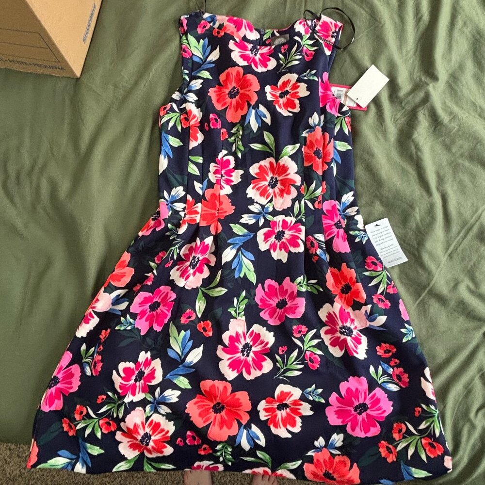 NWT Vince Camuto Floral Dress